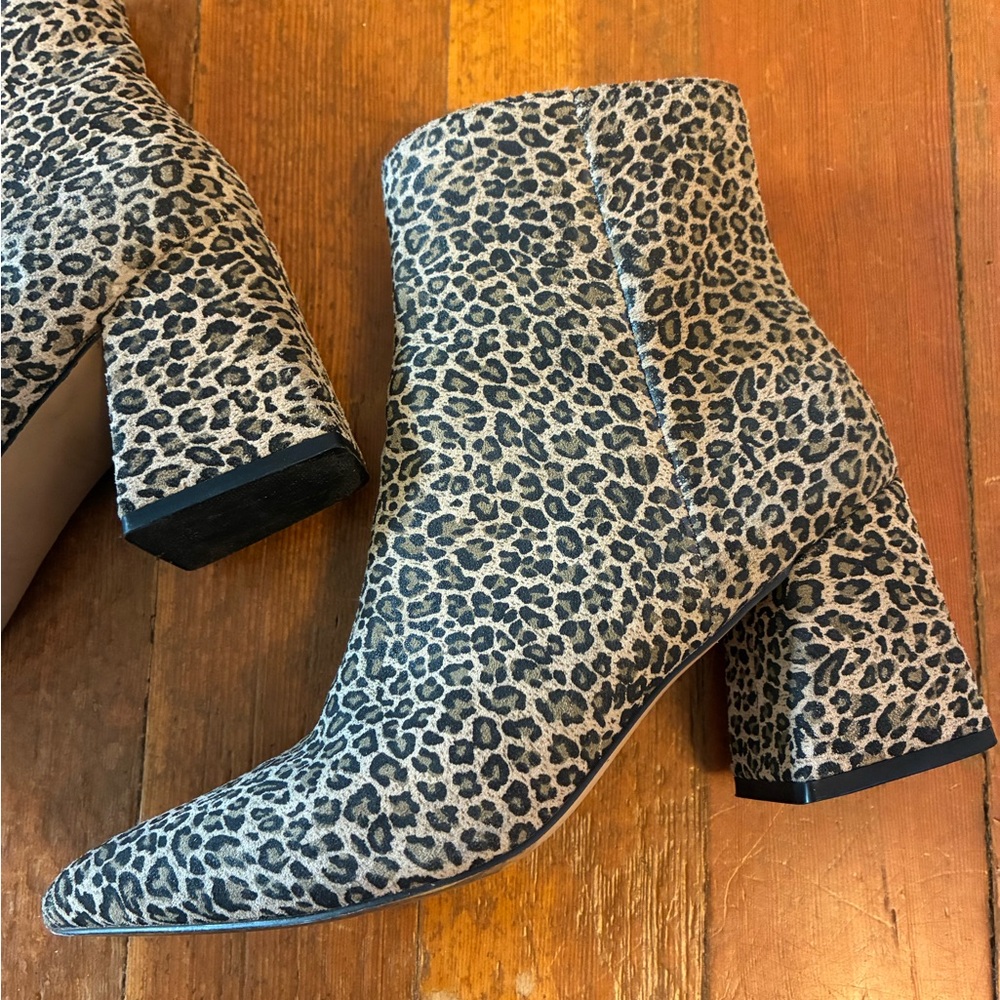 Steve Madden Gray & Black Leopard Print Block Heel Ankle Boots